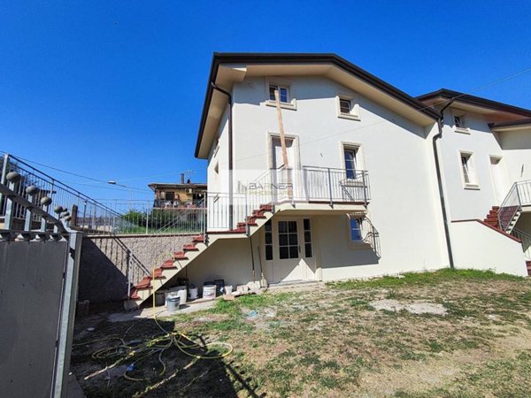 casa indipendente in vendita a Massarosa