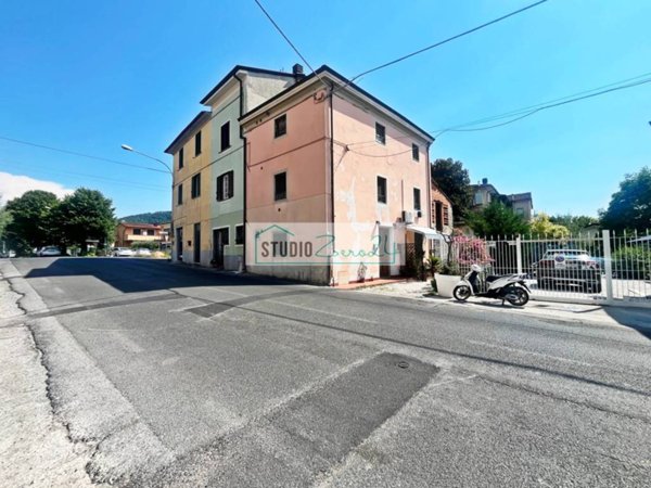 appartamento in vendita a Massarosa in zona Bozzano