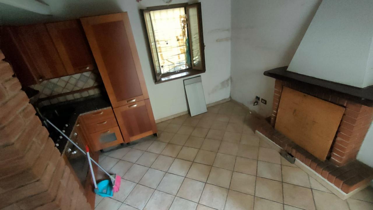 appartamento in vendita a Massarosa in zona Mommio