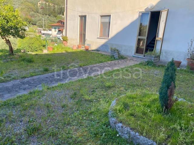 casa indipendente in vendita a Massarosa