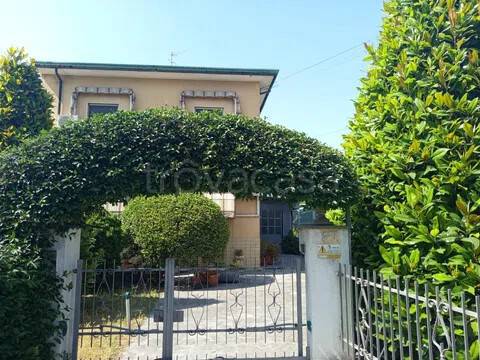 casa indipendente in vendita a Massarosa