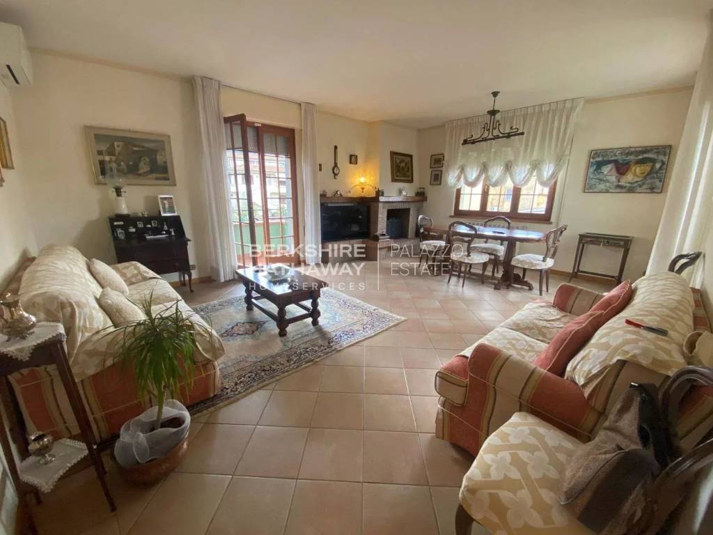 casa indipendente in vendita a Massarosa in zona Stiava
