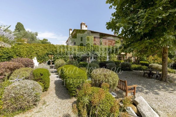 casa indipendente in vendita a Massarosa in zona Bargecchia
