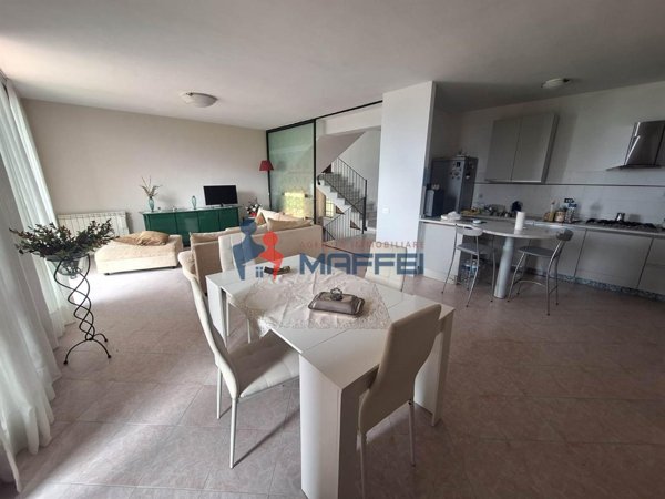 casa indipendente in vendita a Massarosa in zona Pieve a Elici