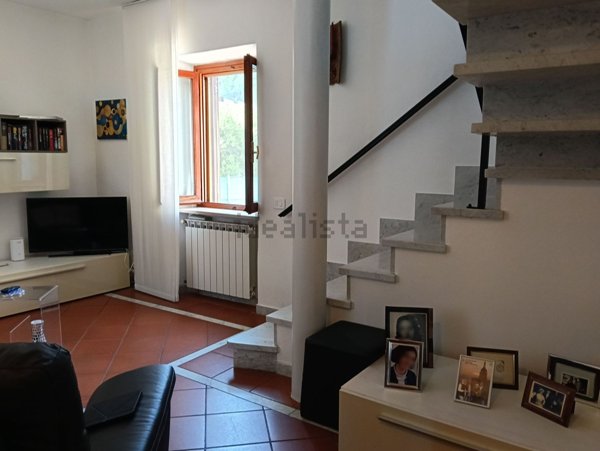 casa indipendente in vendita a Massarosa in zona Bozzano