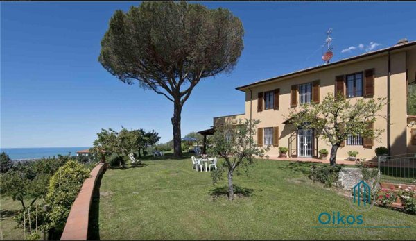 casa indipendente in vendita a Massarosa