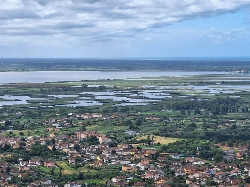casa indipendente in vendita a Massarosa in zona Pieve a Elici