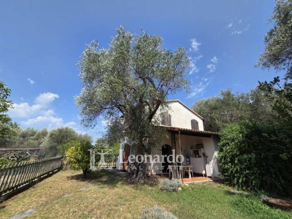 casa indipendente in vendita a Massarosa in zona Pieve a Elici