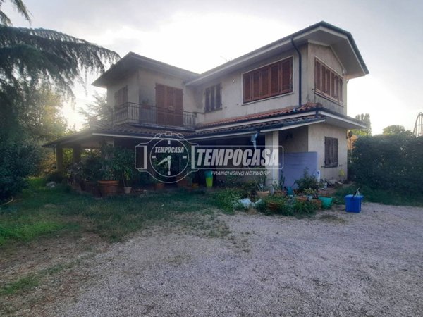 casa indipendente in vendita a Massarosa