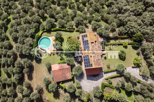 casa indipendente in vendita a Massarosa in zona Piano di Conca