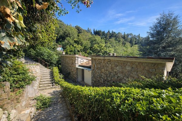 casa indipendente in vendita a Massarosa