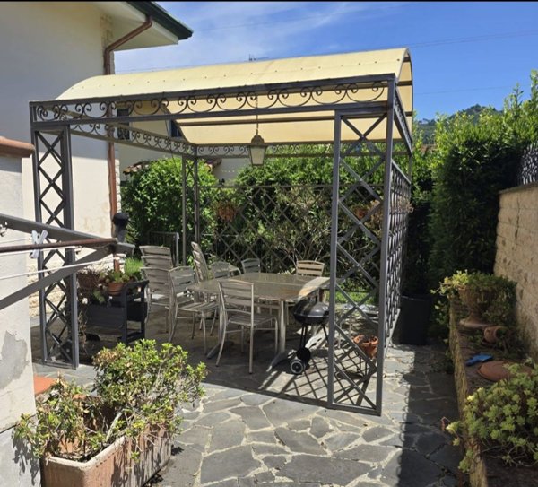 casa indipendente in vendita a Massarosa