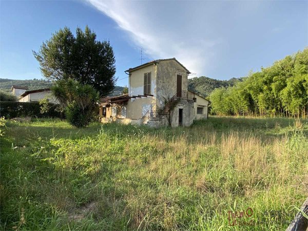 casa indipendente in vendita a Massarosa in zona Stiava