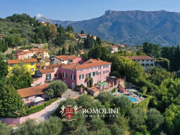 casa indipendente in vendita a Massarosa in zona Bargecchia