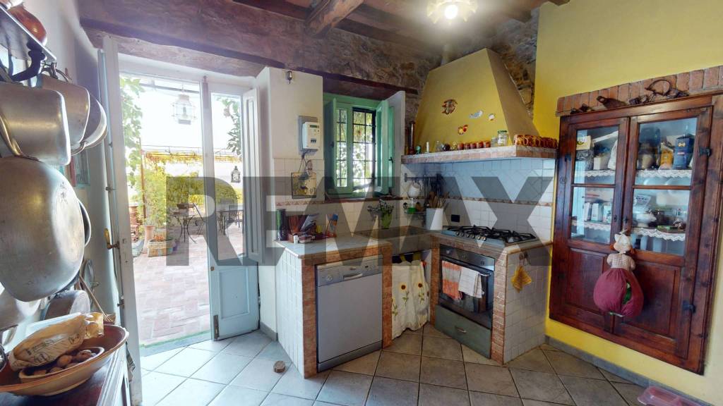 casa indipendente in vendita a Massarosa in zona Massaciuccoli