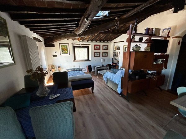 casa indipendente in vendita a Massarosa in zona Quiesa