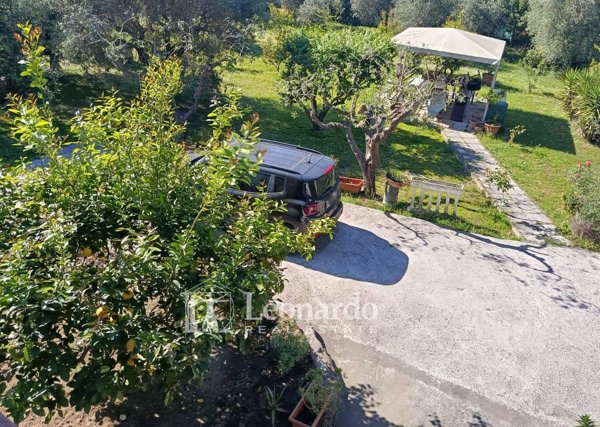 casa indipendente in vendita a Massarosa in zona Piano di Mommio