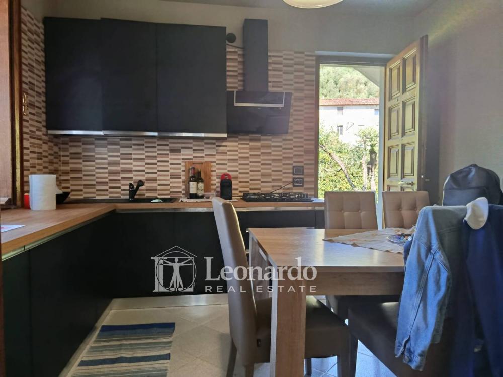 casa indipendente in vendita a Massarosa in zona Piano di Mommio