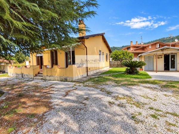 casa indipendente in vendita a Massarosa in zona Stiava