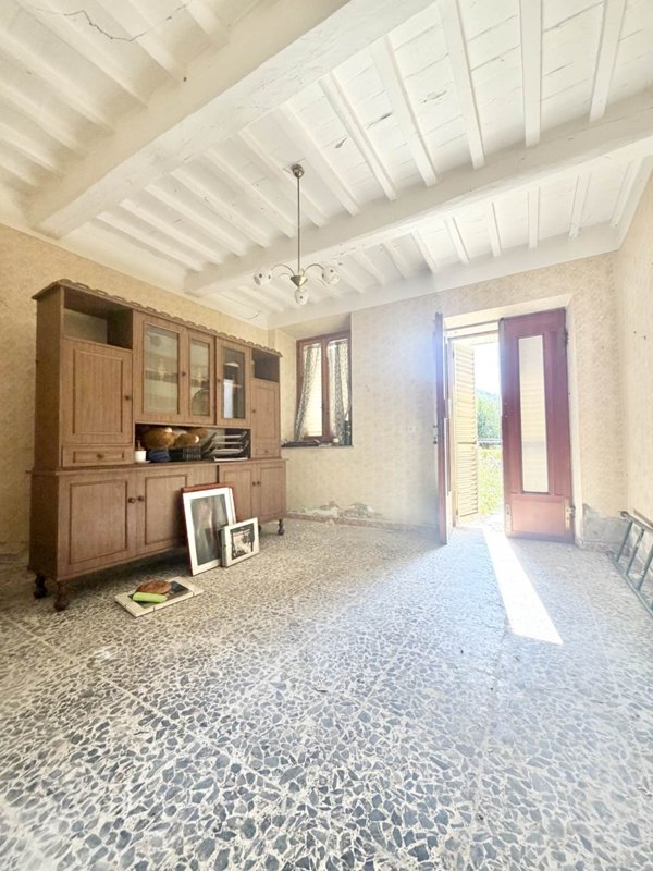 casa indipendente in vendita a Massarosa in zona Bozzano