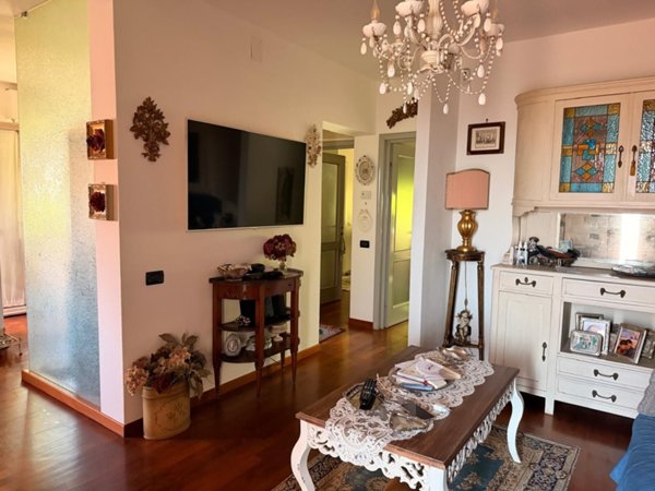 casa indipendente in vendita a Massarosa