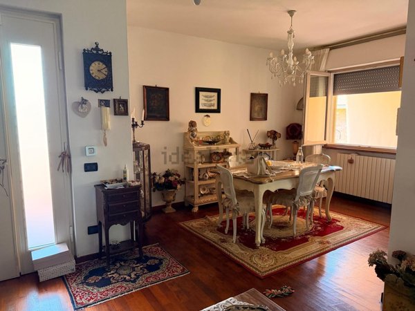 casa indipendente in vendita a Massarosa