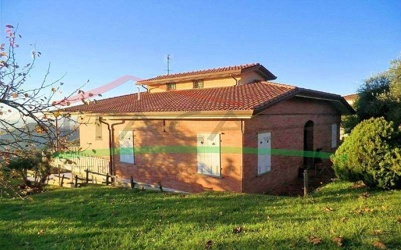 casa indipendente in vendita a Massarosa in zona Piano di Conca