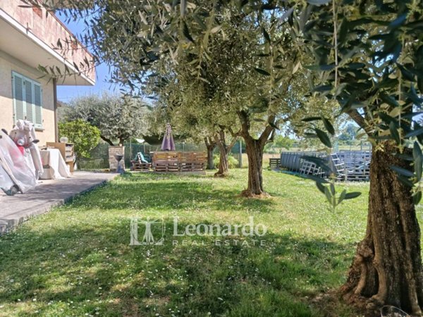 appartamento in vendita a Massarosa in zona Piano di Mommio