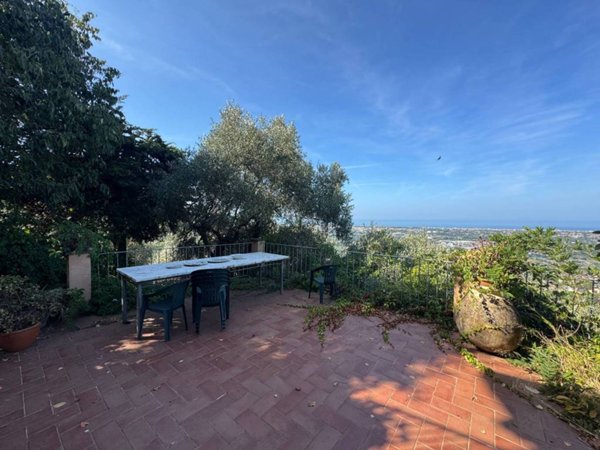 appartamento in vendita a Massarosa in zona Piano di Mommio