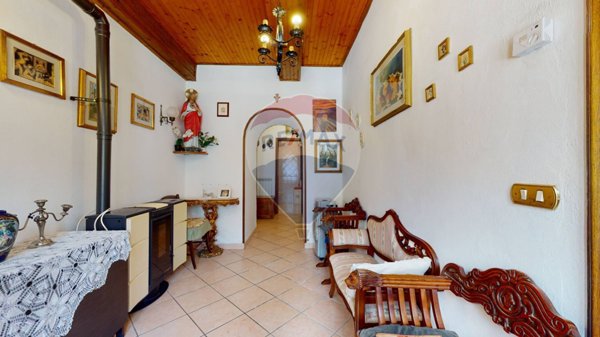 appartamento in vendita a Minucciano in zona Gorfigliano