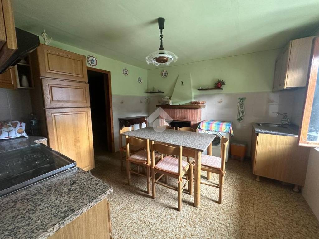 casa indipendente in vendita a Minucciano