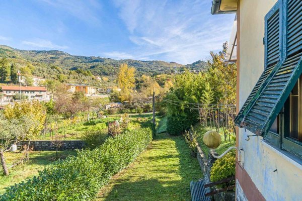casa semindipendente in vendita a Minucciano in zona Pieve San Lorenzo