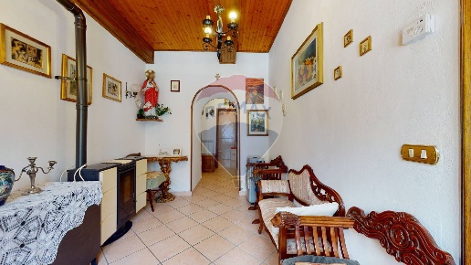 appartamento in vendita a Minucciano in zona Gorfigliano