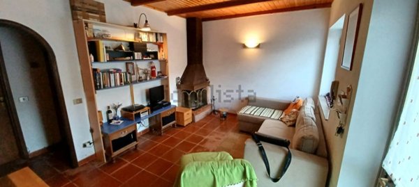 appartamento in vendita a Minucciano in zona Gorfigliano