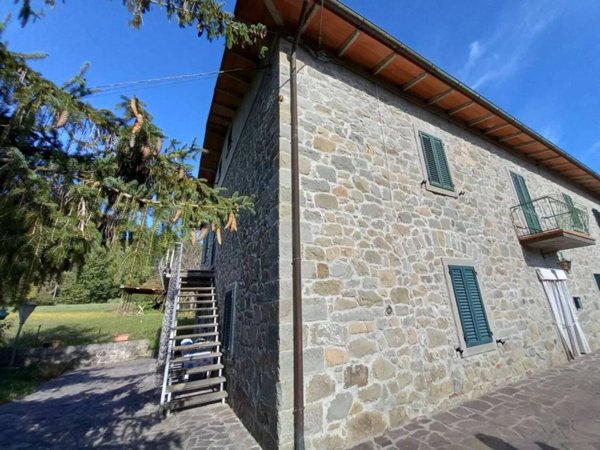 casa indipendente in vendita a Minucciano