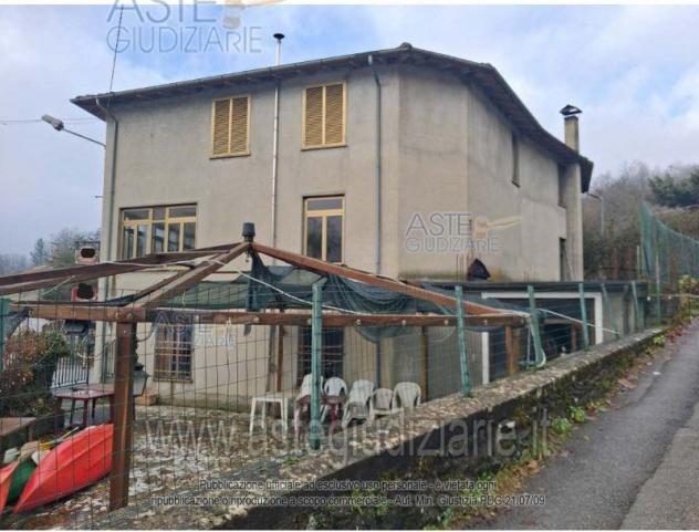 negozio in vendita a Minucciano in zona Agliano