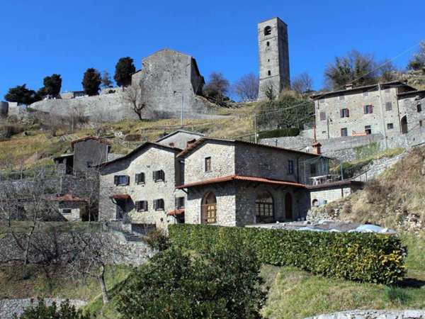 casa indipendente in vendita a Molazzana