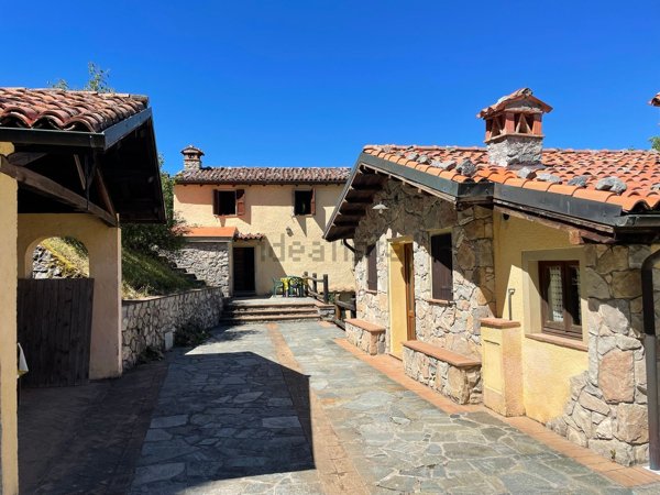 casale in vendita a Molazzana