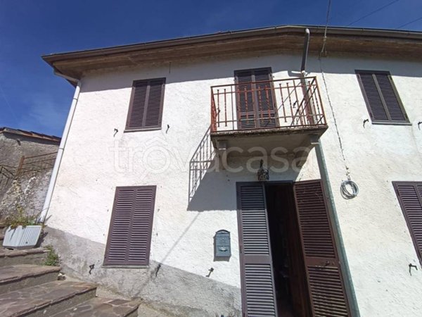 casa indipendente in vendita a Molazzana