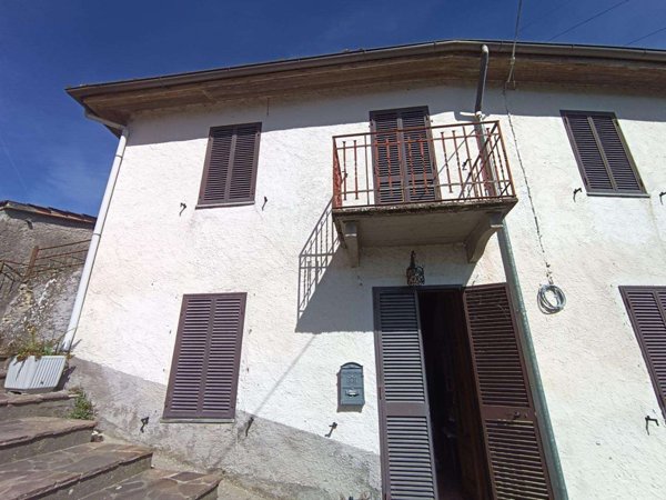 intera palazzina in vendita a Molazzana