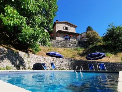 casa indipendente in vendita a Molazzana in zona Sassi