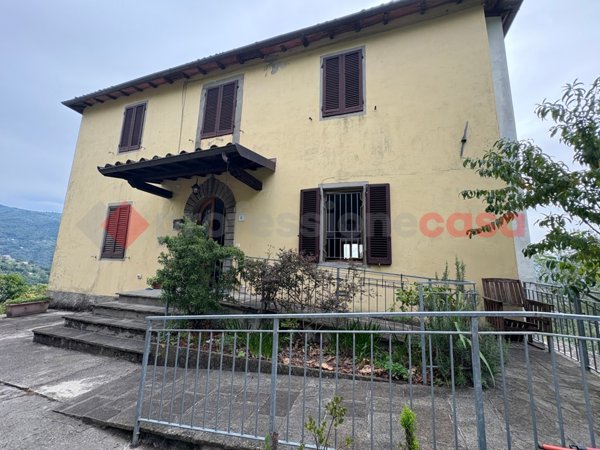 casa indipendente in vendita a Molazzana in zona Cascio