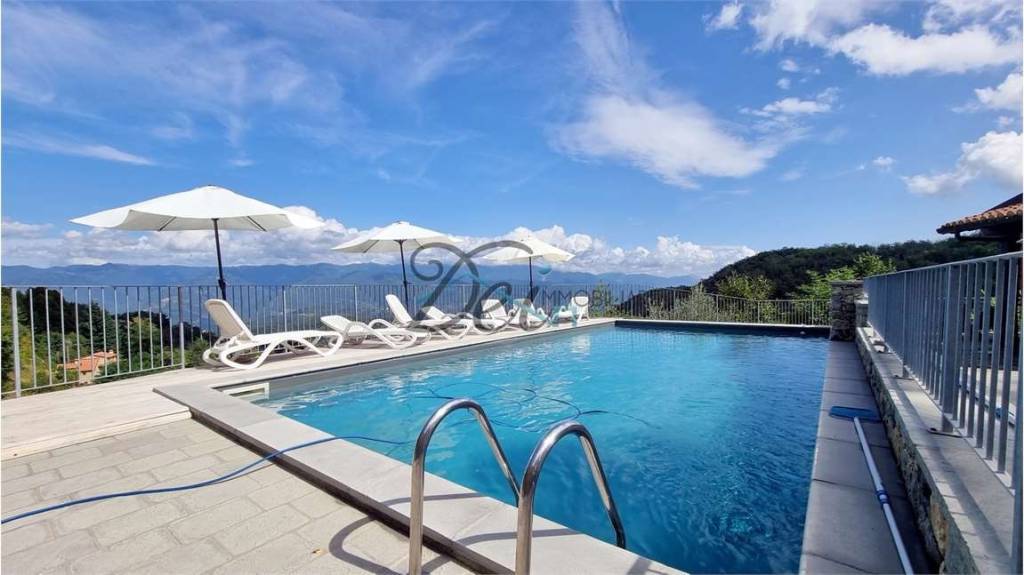 casa indipendente in vendita a Molazzana