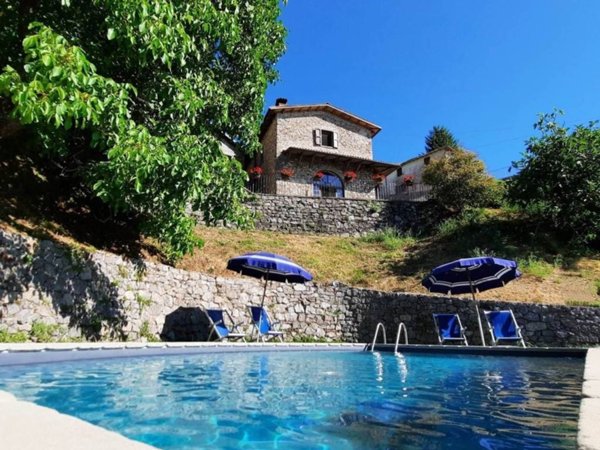 casa indipendente in vendita a Molazzana in zona Sassi