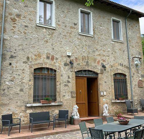 casa indipendente in vendita a Molazzana