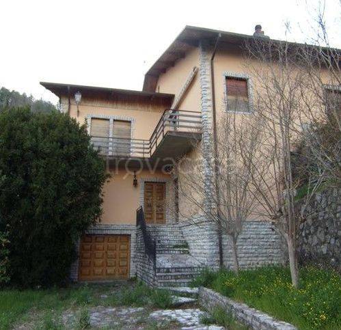 casa indipendente in vendita a Molazzana