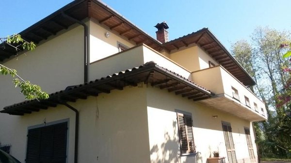 casa indipendente in vendita a Molazzana