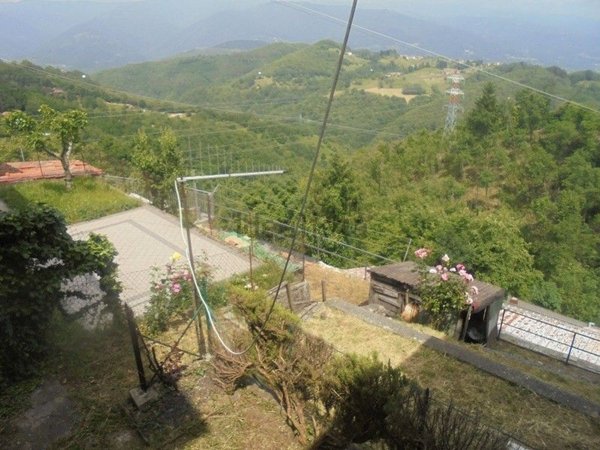 casa indipendente in vendita a Molazzana in zona Sassi