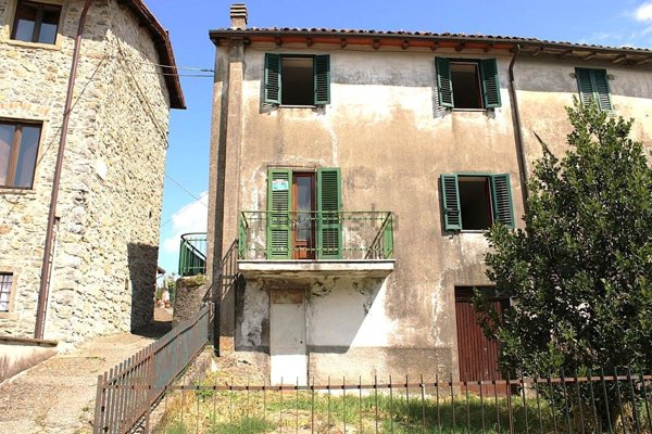 casa indipendente in vendita a Molazzana