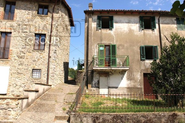 casa indipendente in vendita a Molazzana in zona Sassi